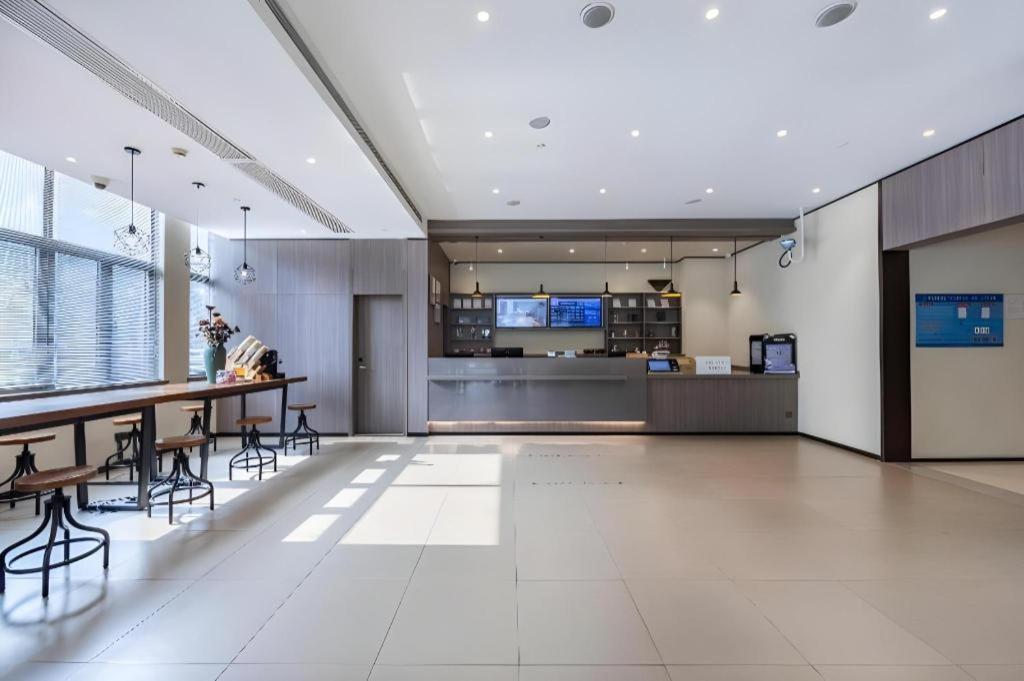 Hanting Hotel Shanghai Caohejing Yishan Road Экстерьер фото