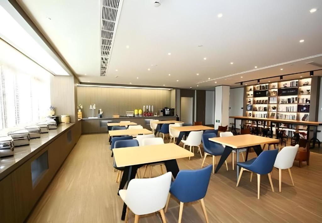 Hanting Hotel Shanghai Caohejing Yishan Road Экстерьер фото