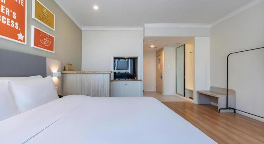 Hanting Hotel Shanghai Caohejing Yishan Road Экстерьер фото
