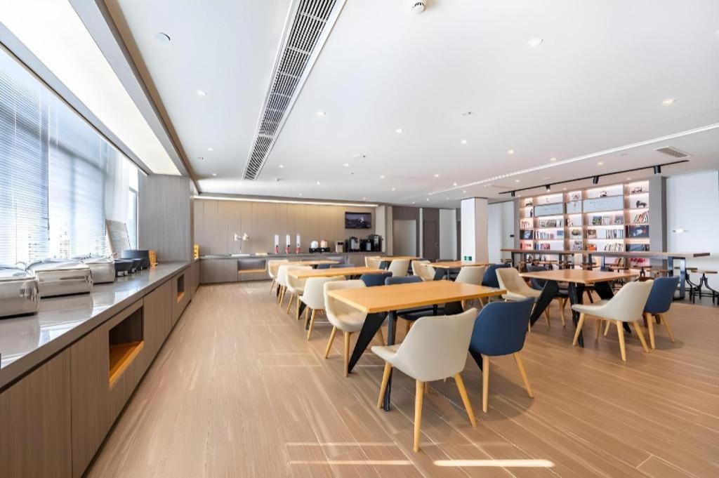 Hanting Hotel Shanghai Caohejing Yishan Road Экстерьер фото