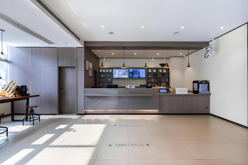 Hanting Hotel Shanghai Caohejing Yishan Road Экстерьер фото