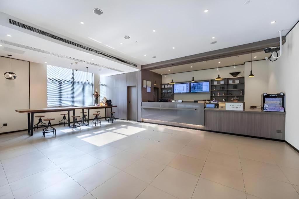 Hanting Hotel Shanghai Caohejing Yishan Road Экстерьер фото